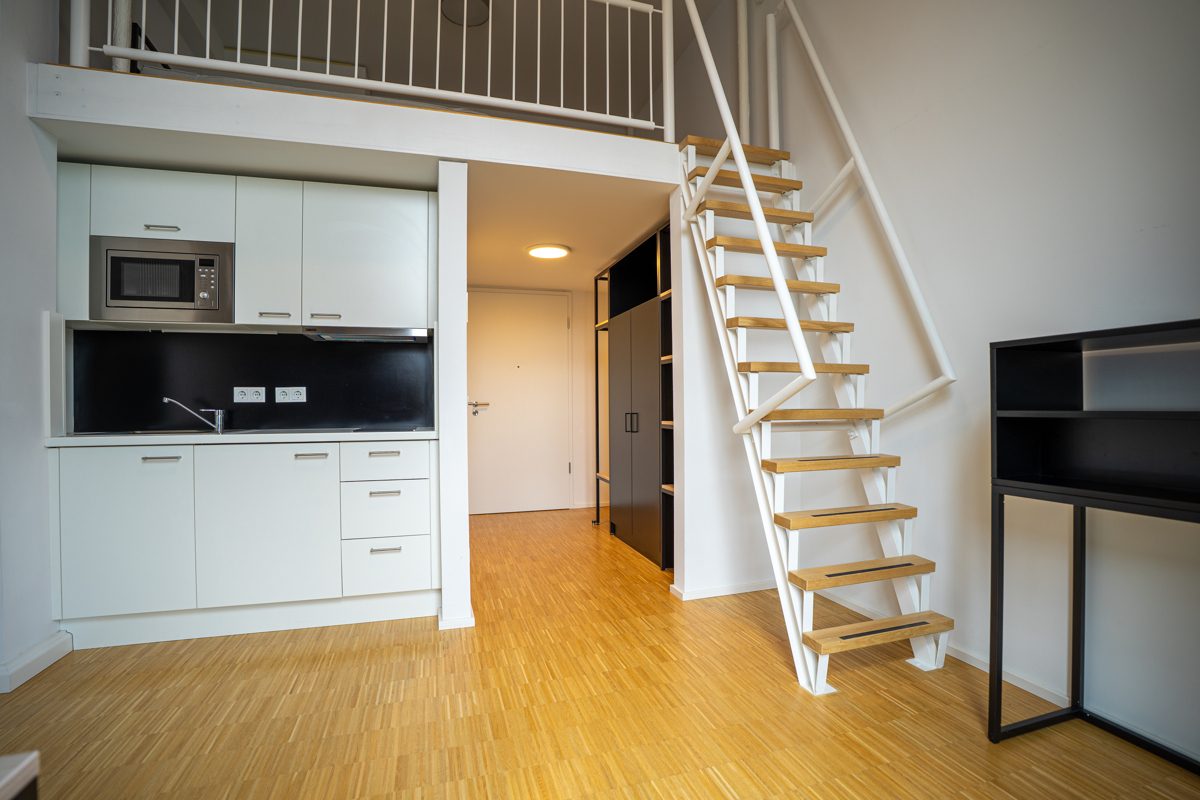 Immobilienangebot - Aachen / Laurensberg - Alle - Charmantes Apartment mit Schlafgalerie – möbliert und bezugsfertig