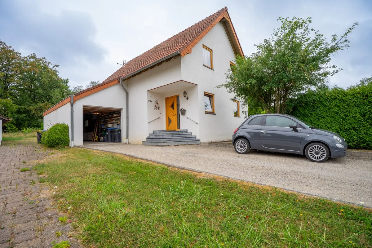 Immobilienangebot - Simmerath / Lammersdorf - Alle - Ihr neues Zuhause in Simmerath– Einfamilienhaus mit großem Garten und Garage