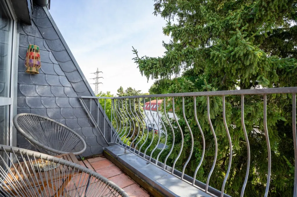 Immobilienangebot - Eschweiler - Alle - Attraktive Kapitalanlage: 5,0 % Bruttojahresrendite – DG-Wohnung mit Balkon & Stellplatz