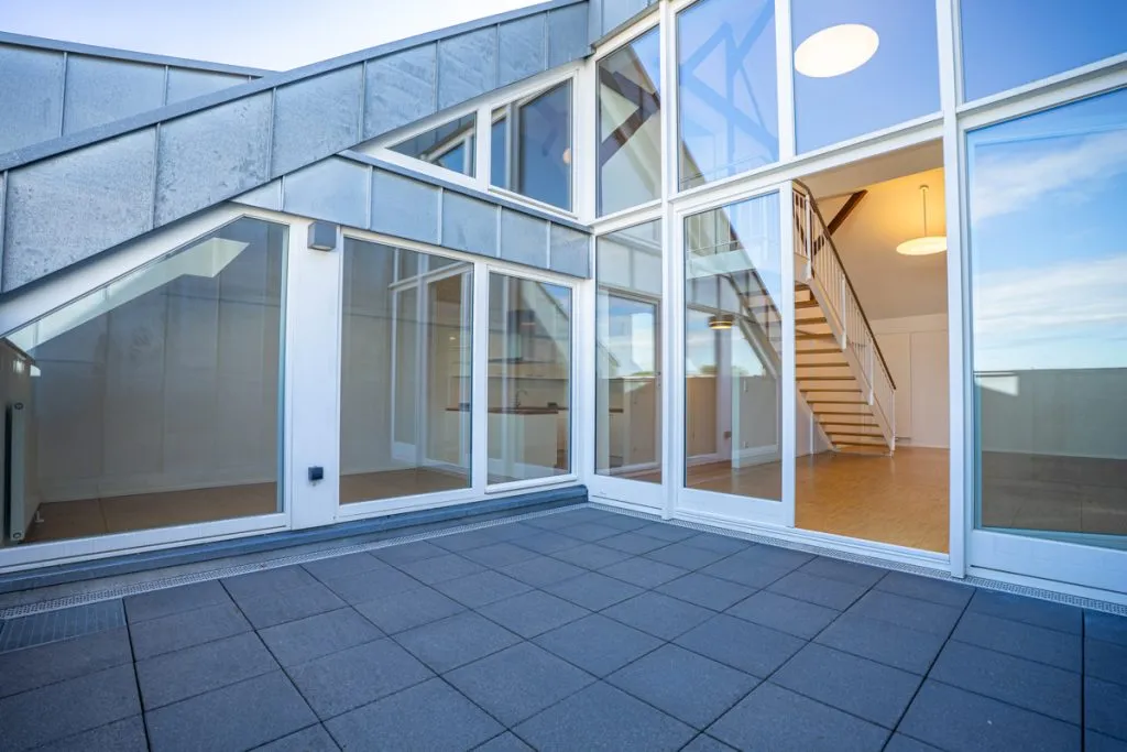 Immobilienangebot - Aachen / Laurensberg - Alle - Exklusives, saniertes Penthouse mit großer Dachterrasse und Einbauküche
