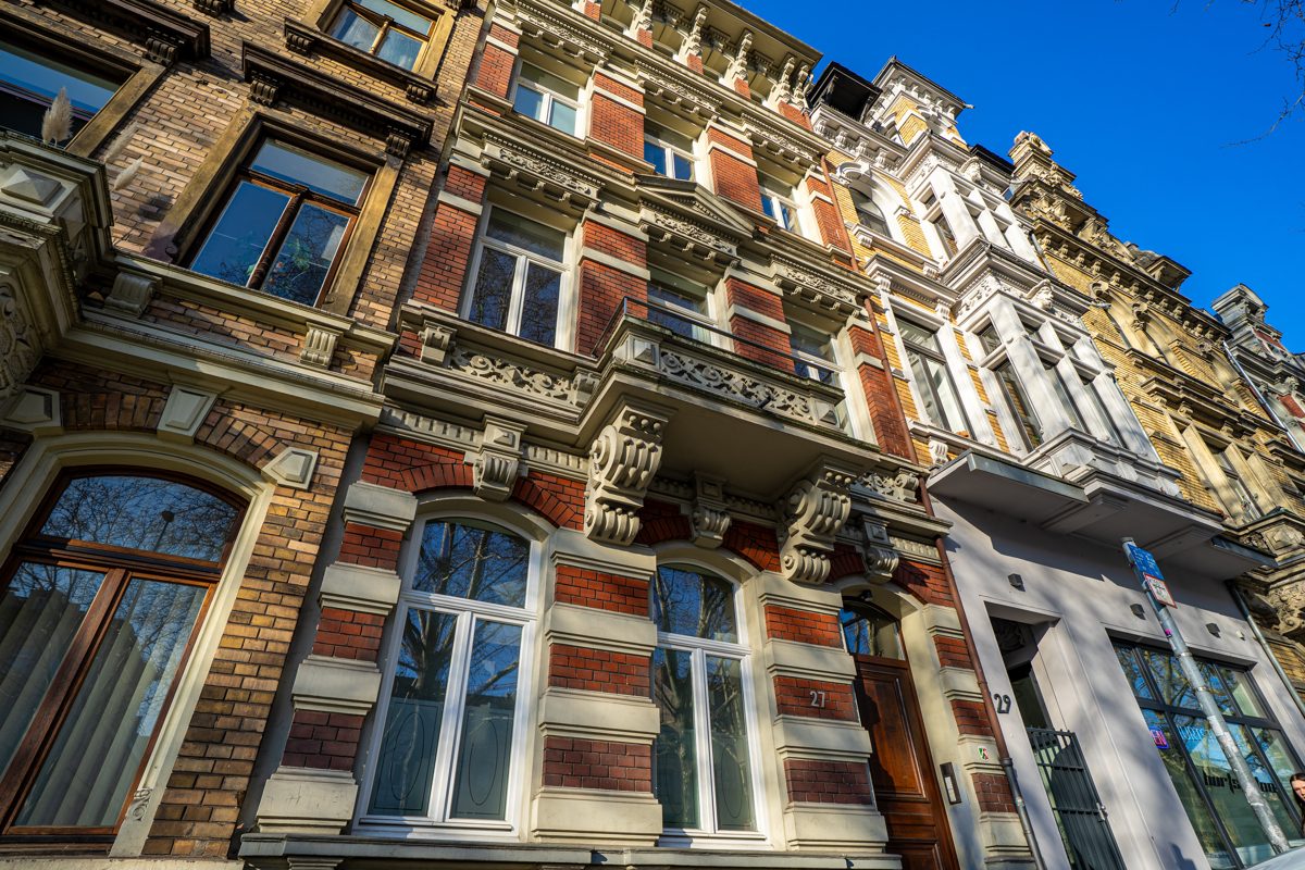 Immobilienangebot - Aachen / Mitte - Alle - Aufwendig saniertes Denkmal-Mehrfamilienhaus – Ein Stück Aachener Geschichte