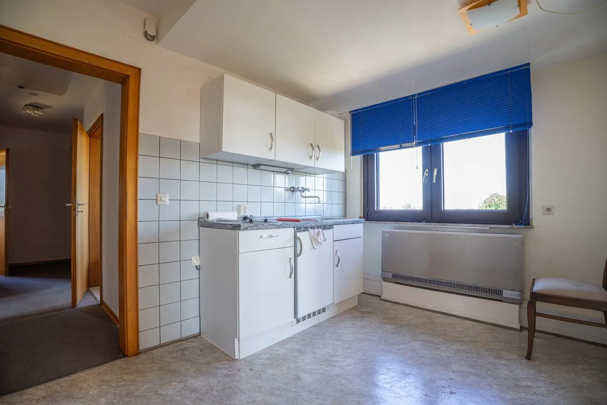 Küche Immobilienangebot - Aachen - Alle - Großzügige Dachgeschosswohnung mit Balkon und Weitblick ins Grüne