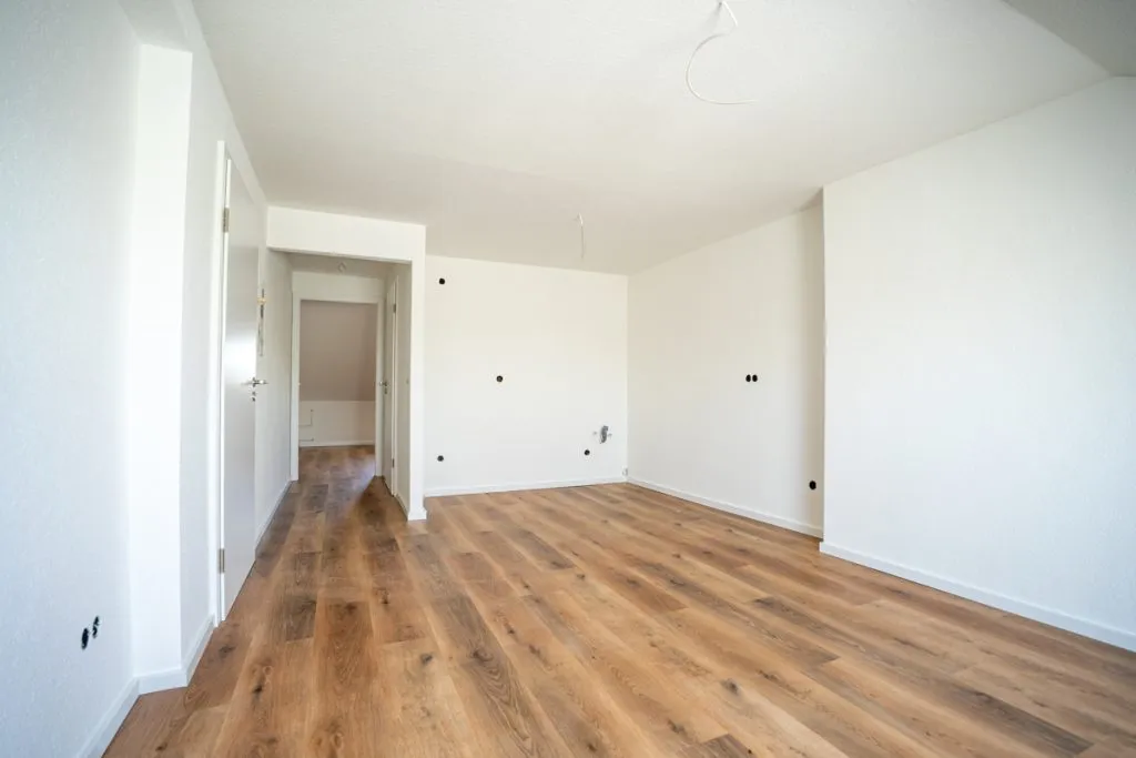 Immobilienangebot - Aachen / Forst - Alle - Moderne Dachgeschosswohnung – bezugsfertig und hochwertig saniert