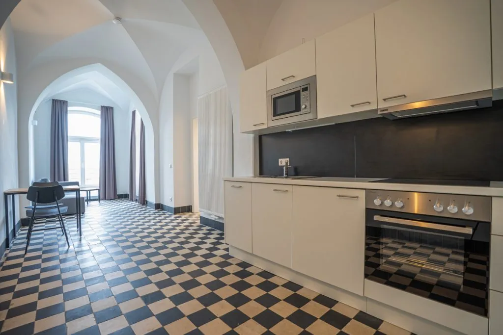 Immobilienangebot - Aachen - Alle - Exklusives Loft auf zwei Ebenen – Voll möbliert mit Fitnessstudio & Coworking