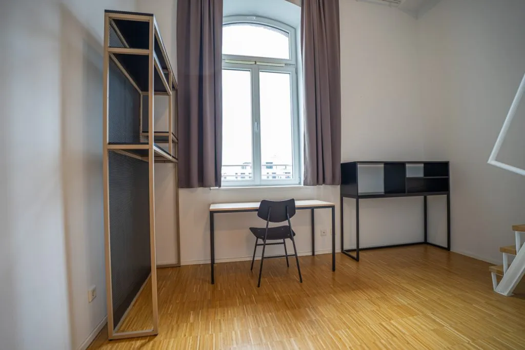 Immobilienangebot - Aachen - Alle - Exklusives Loft auf zwei Ebenen – Voll möbliert mit Fitnessstudio & Coworking