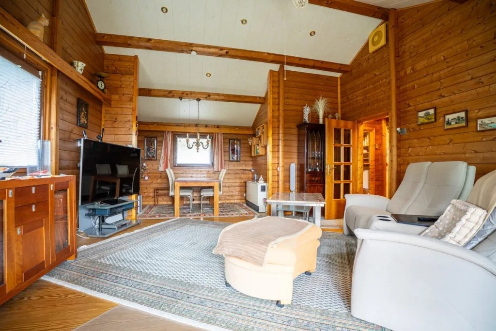 Immobilienangebot - Simmerath - Alle - Naturnahes Wohnen in Simmerath – freistehendes Blockhaus mit Sauna und großem Garten