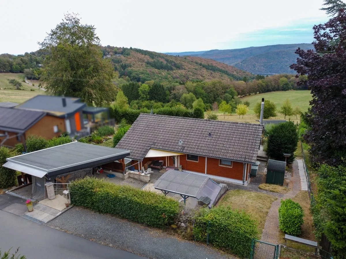 Immobilienangebot - Simmerath - Alle - Naturnahes Wohnen in Simmerath – freistehendes Blockhaus mit Sauna und großem Garten