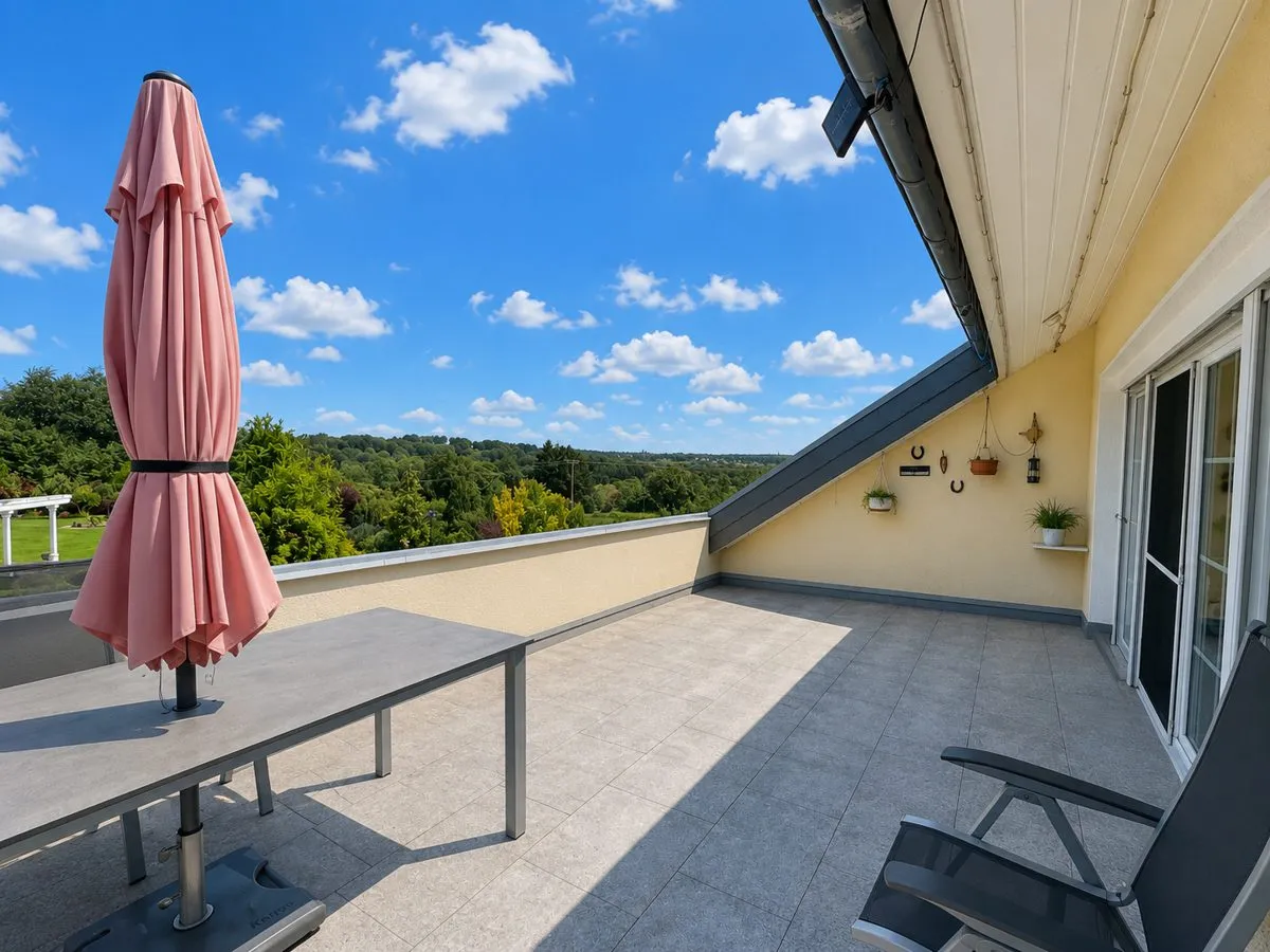 Immobilienangebot - Simmerath - Alle - Hochwertige 3-Zimmer-Wohnung mit großer Dachterrasse und traumhaftem Fernblick