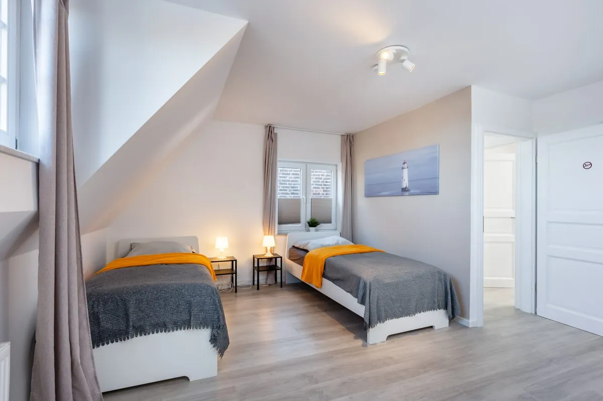 Schlafzimmer 02 (OG) Immobilienangebot - Düren - Alle - Ihr neues Zuhause: Charmantes Einfamilienhaus mit Garten und Platz für die ganze Familie