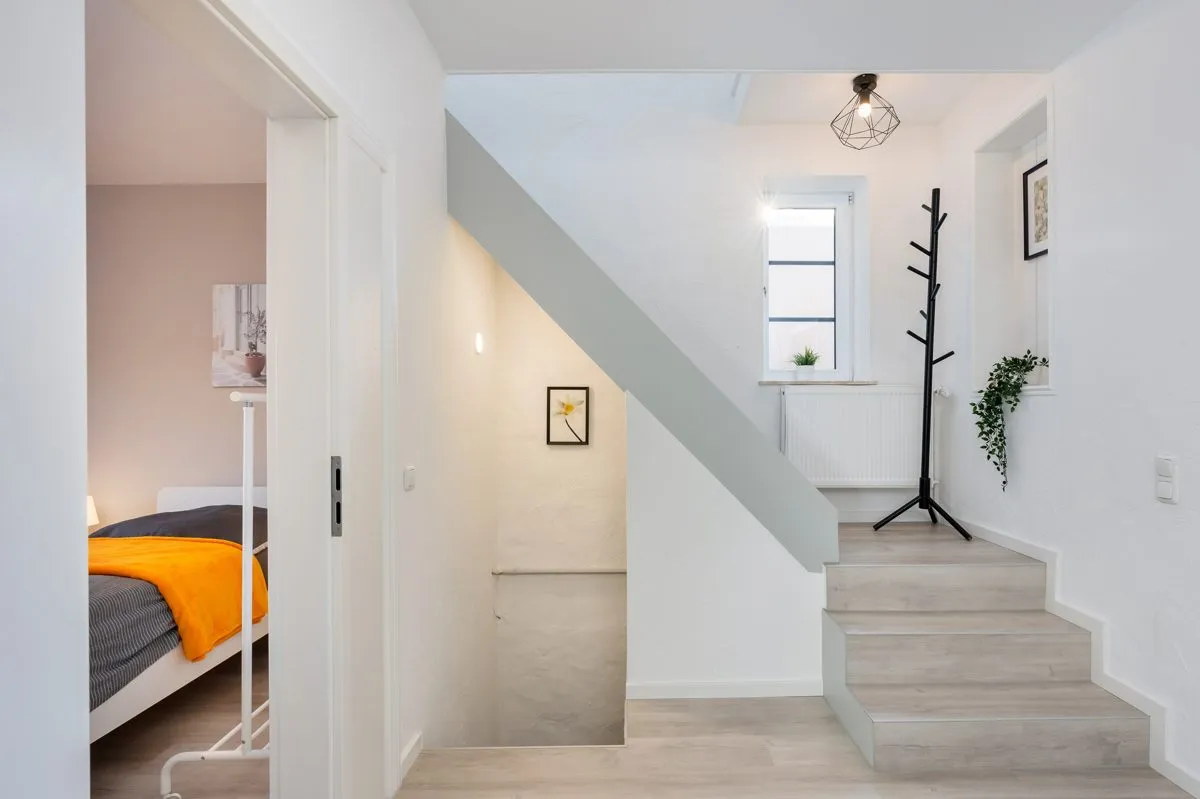 Diele Immobilienangebot - Düren - Alle - Ihr neues Zuhause: Charmantes Einfamilienhaus mit Garten und Platz für die ganze Familie