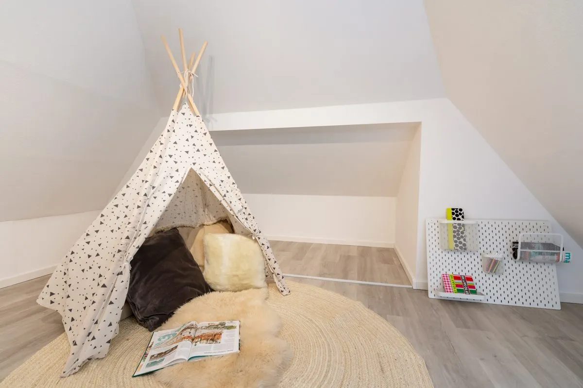 Spitzboden Immobilienangebot - Düren - Alle - Ihr neues Zuhause: Charmantes Einfamilienhaus mit Garten und Platz für die ganze Familie