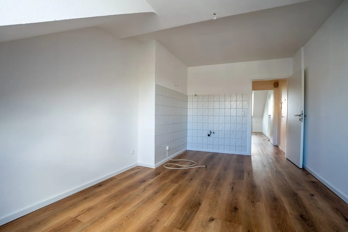 Küche & Essbereich Immobilienangebot - Aachen - Alle - Helle 2-Zimmer-Wohnung im Dachgeschoss – Ideal zur Eigennutzung oder Kapitalanlage