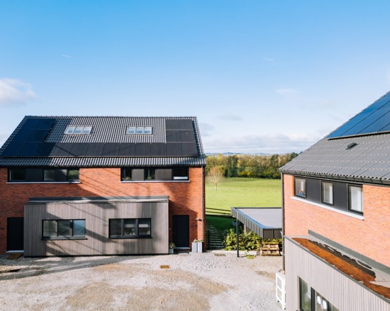 Lontzen - Hochwertige Doppelhaushälfte mit schöner Aussicht (419.000,- € zzgl. 21%MwSt.)